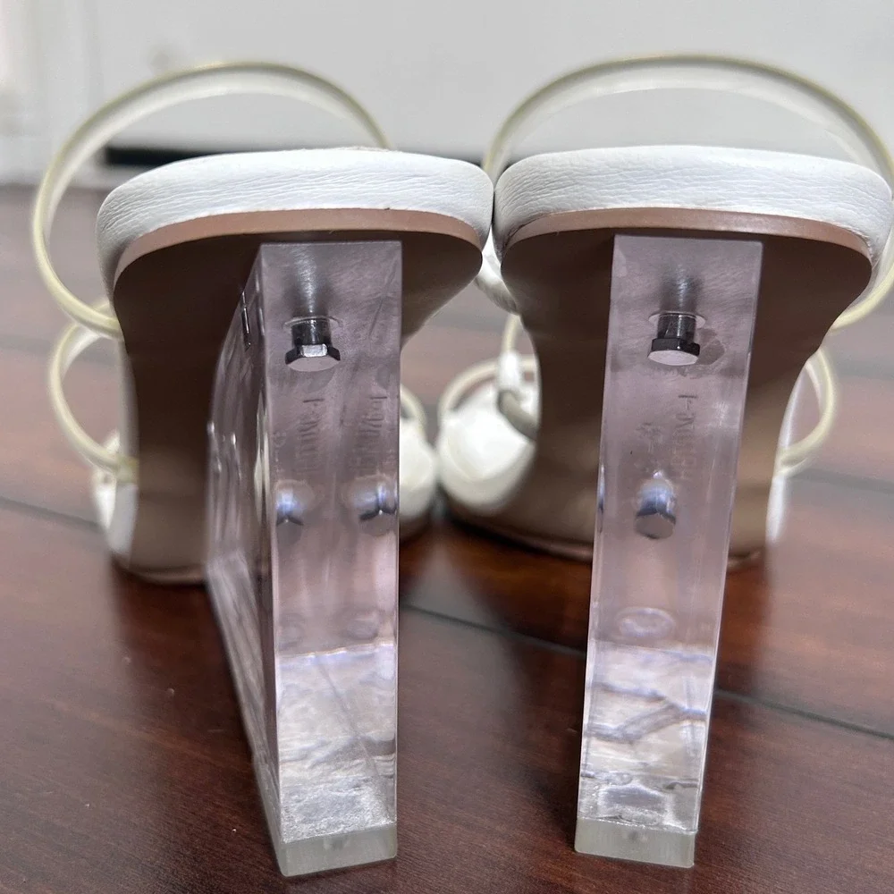 New Steve Madden Saute Strappy Lucite Clear Wedge Heel Sandals Sz 8.5 Minimalist